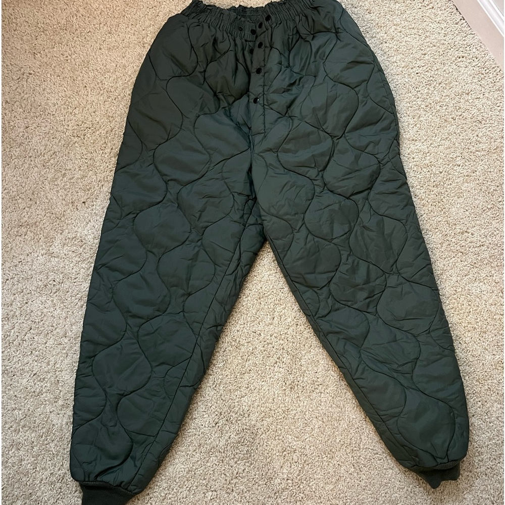 NWOT liner, flyer’s (CPW-9/P) trousers. Size large